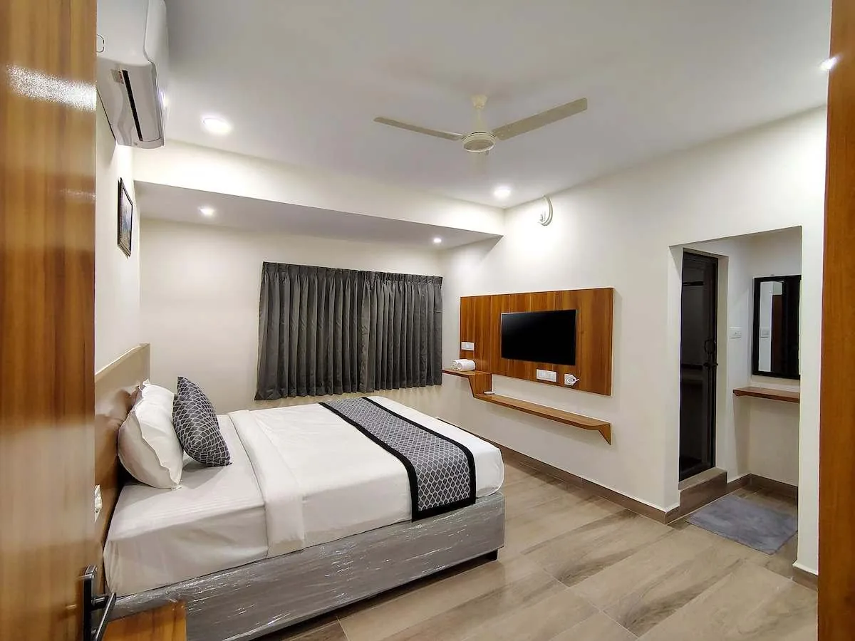 Deluxe room interior