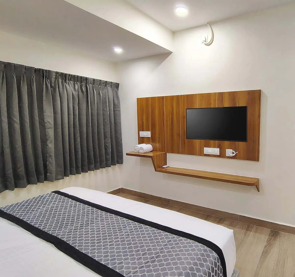 Bedroom detail