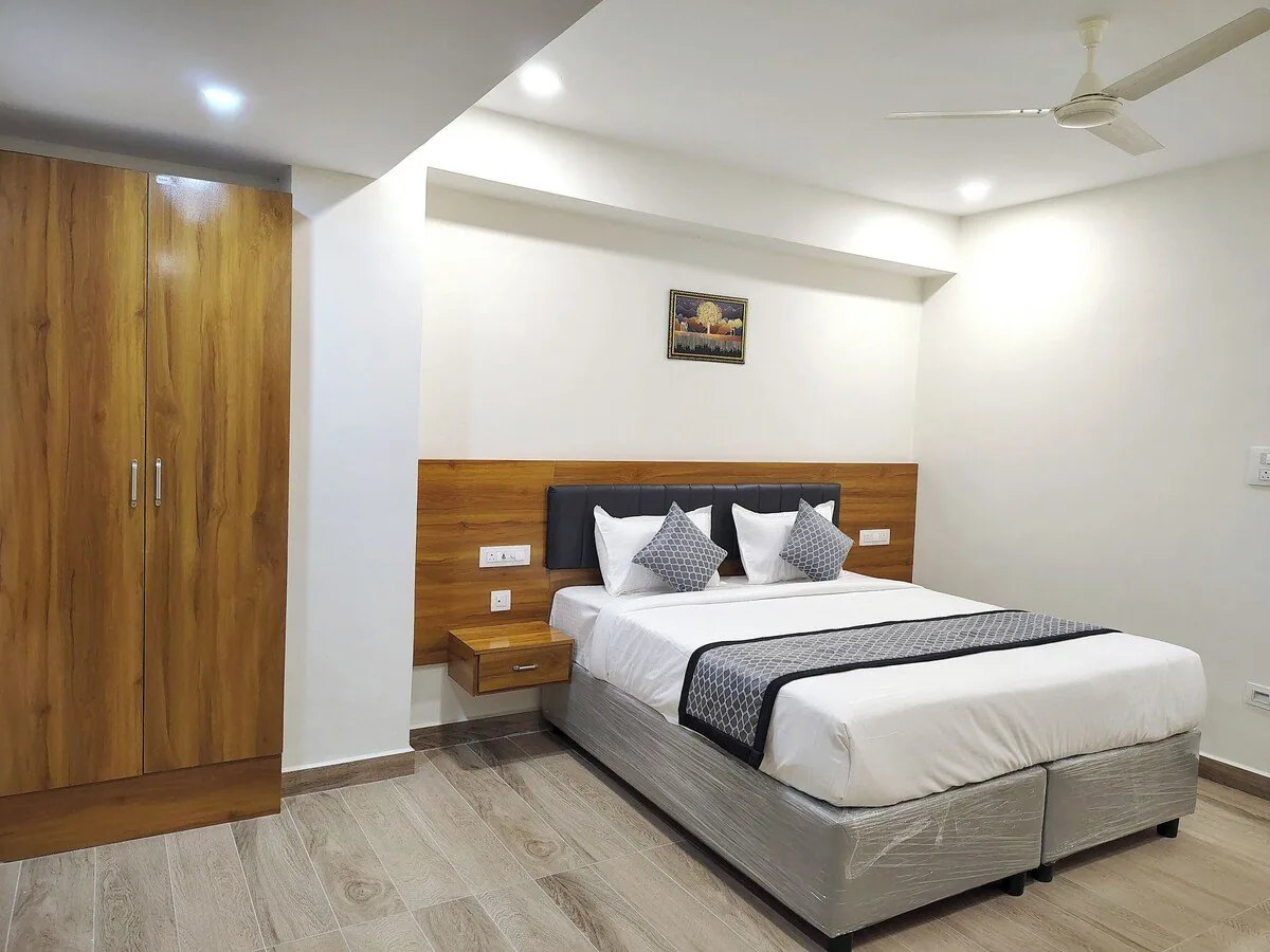 Premium king room